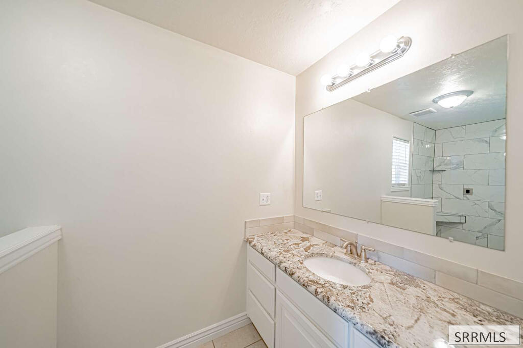 137 N 4000 E Property Photo 13
