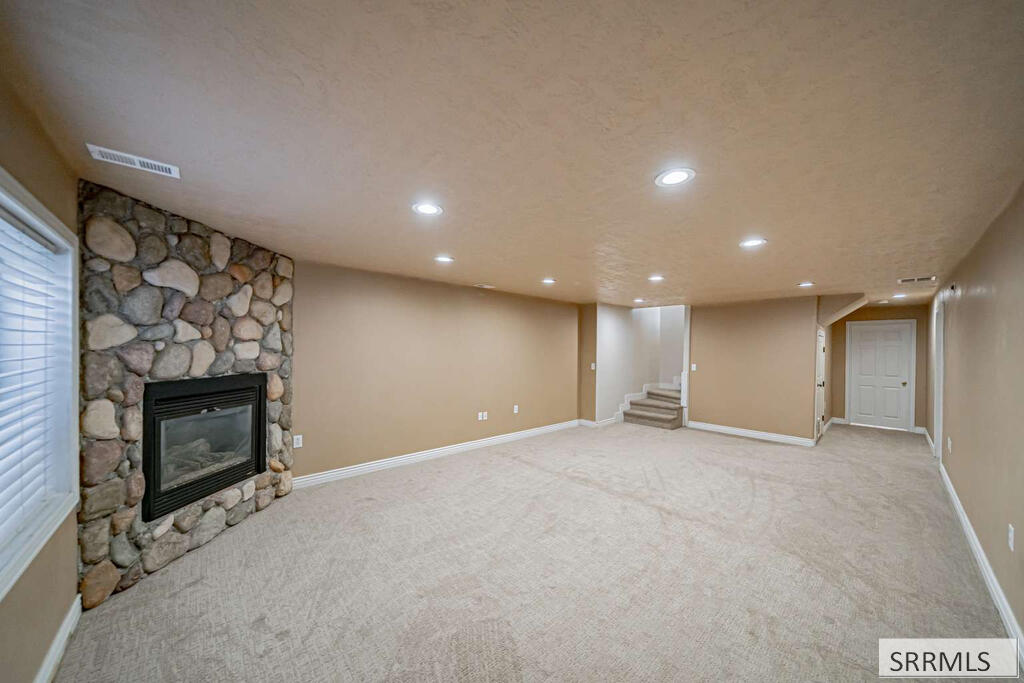 137 N 4000 E Property Photo 19