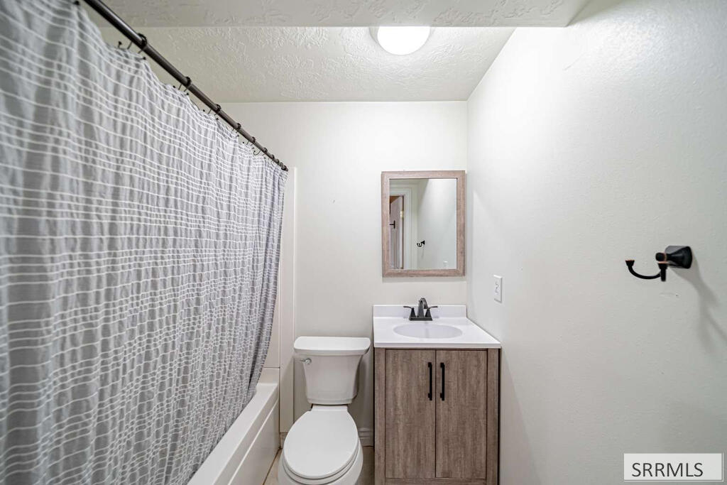 137 N 4000 E Property Photo 20