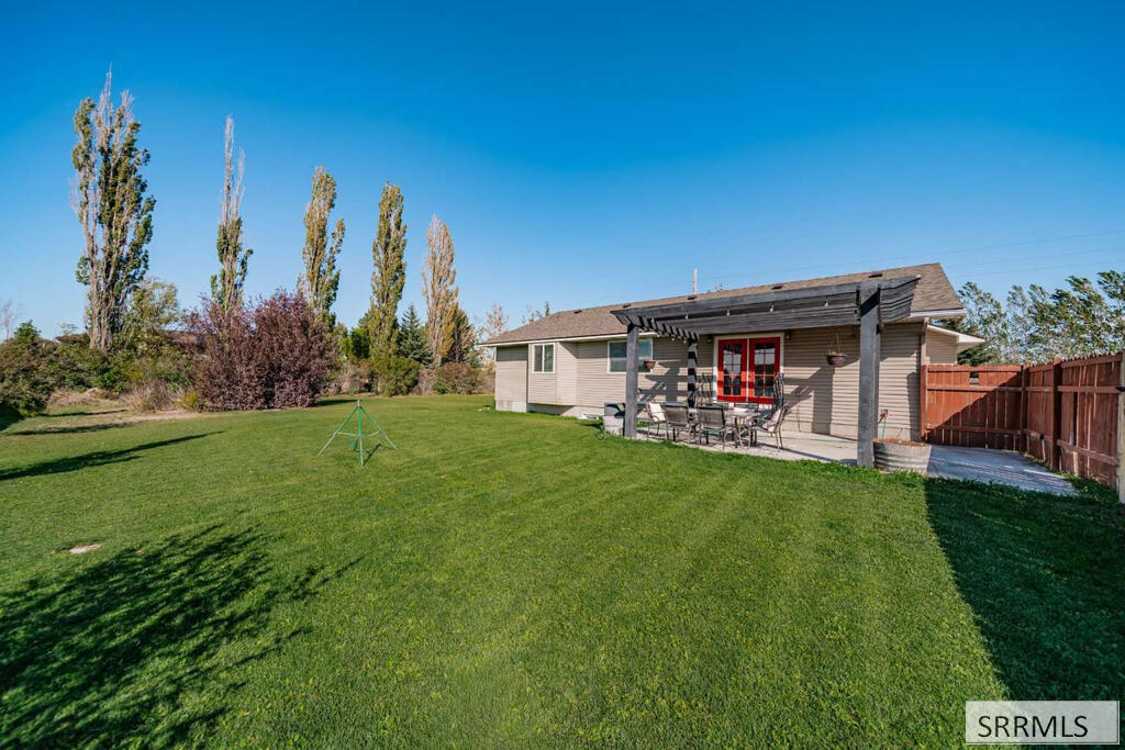 137 N 4000 E Property Photo 24