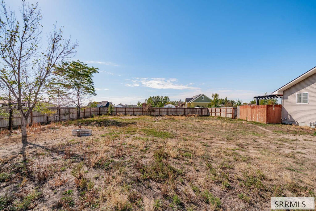 137 N 4000 E Property Photo 25