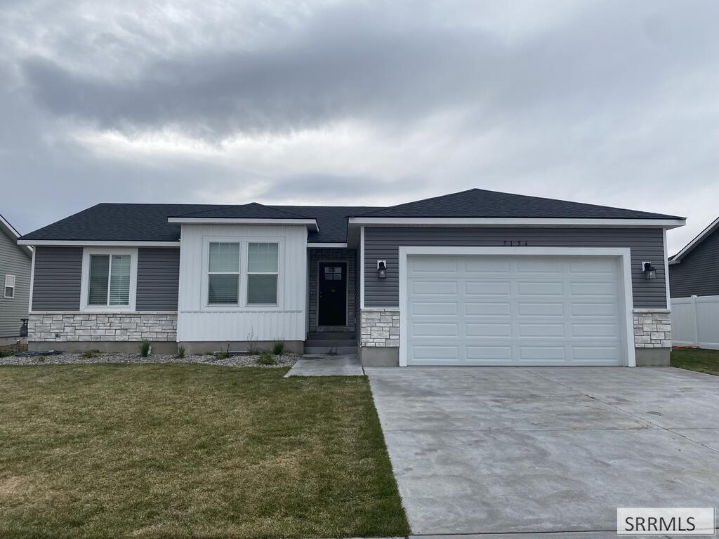 7154 S Branston Ave Property Photo 1