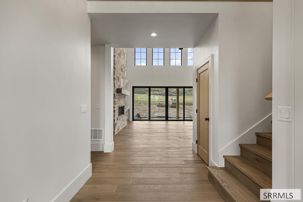 3351 Coneflower Circle Property Photo 5