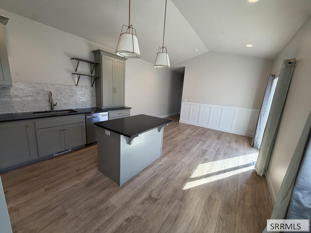 184 E Elva Street Property Photo 3