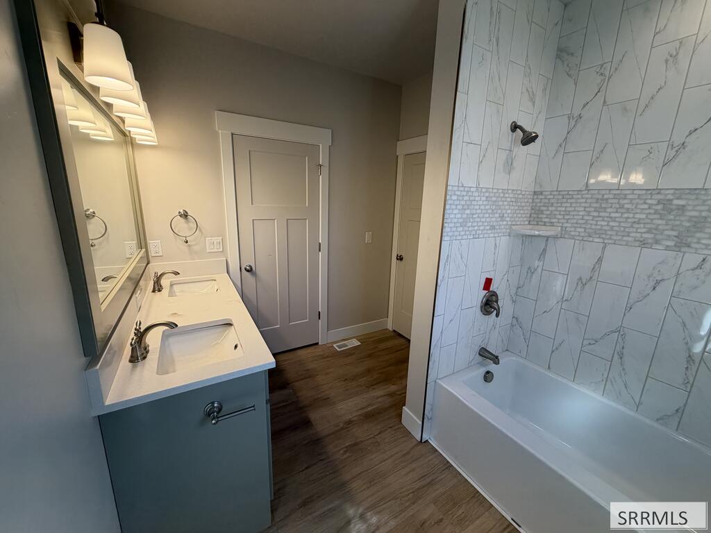 184 E Elva Street Property Photo 5