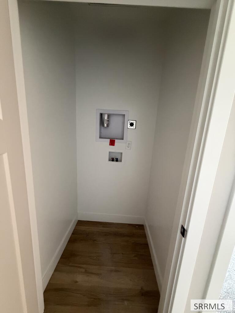 184 E Elva Street Property Photo 6