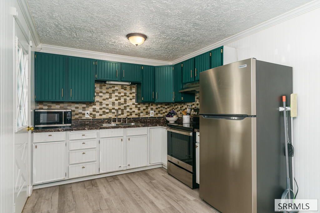 957 Willow Lane Property Photo 10