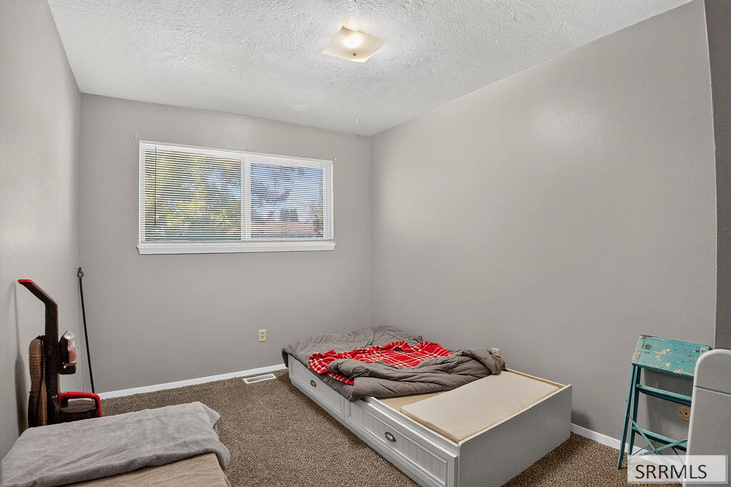 4806 Galena Street Property Photo 15