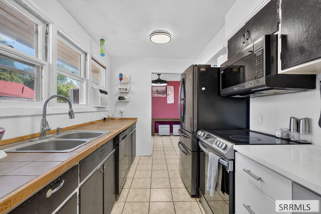 134 W Bingham Avenue Property Photo 7