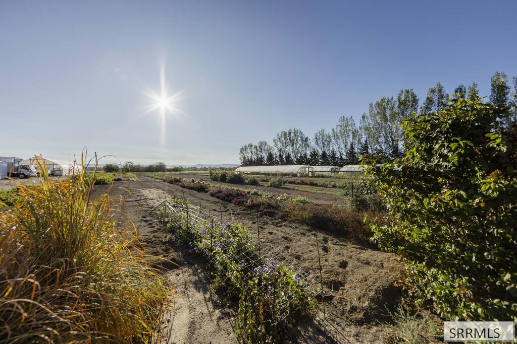 365 N 150 W Property Photo 54