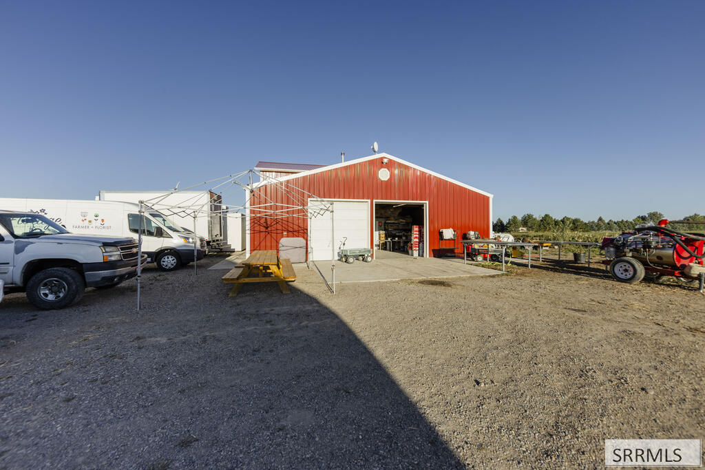 365 N 150 W Property Photo 57