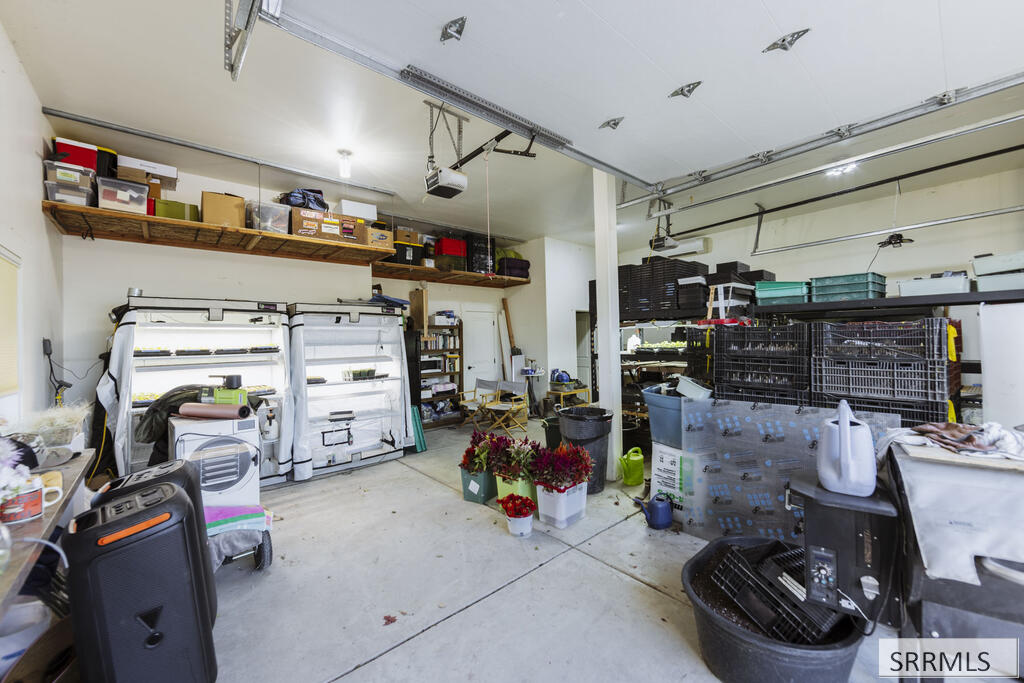 365 N 150 W Property Photo 96