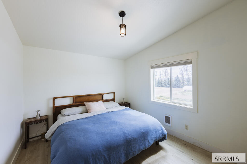 365 N 150 W Property Photo 106