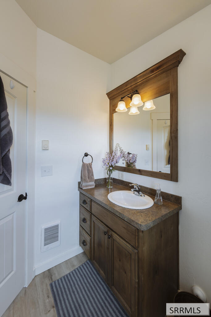 365 N 150 W Property Photo 111