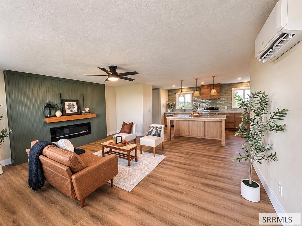 375 N 3800 E Property Photo 2
