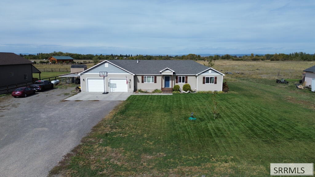 2427 E 500 N Property Photo 1