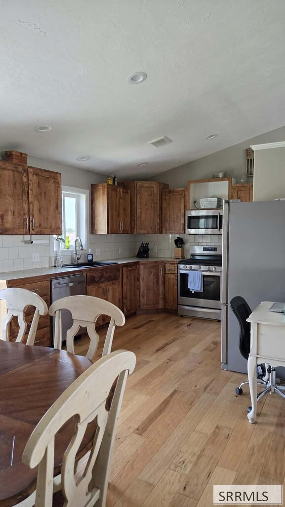 2427 E 500 N Property Photo 11