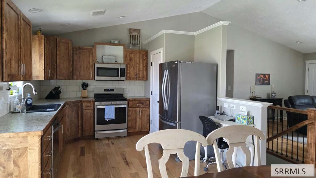 2427 E 500 N Property Photo 12