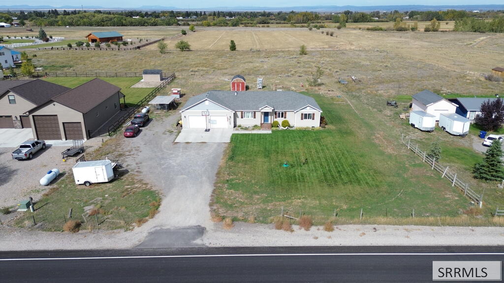 2427 E 500 N Property Photo 21