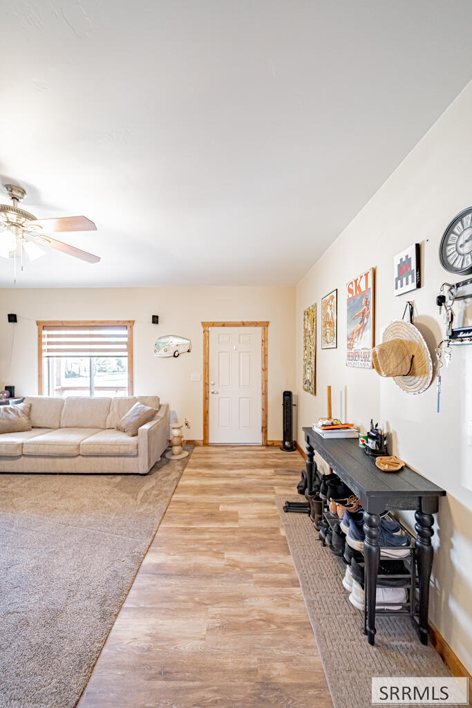 1277 Gary Street Property Photo 4