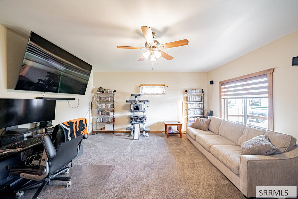 1277 Gary Street Property Photo 6