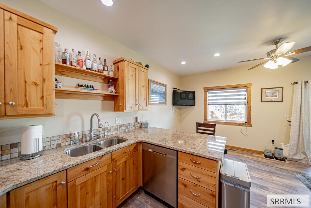 1277 Gary Street Property Photo 17