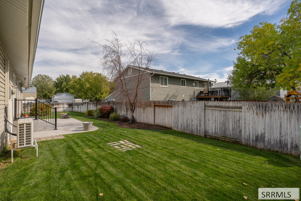 2305 Louise Lane Property Photo 40
