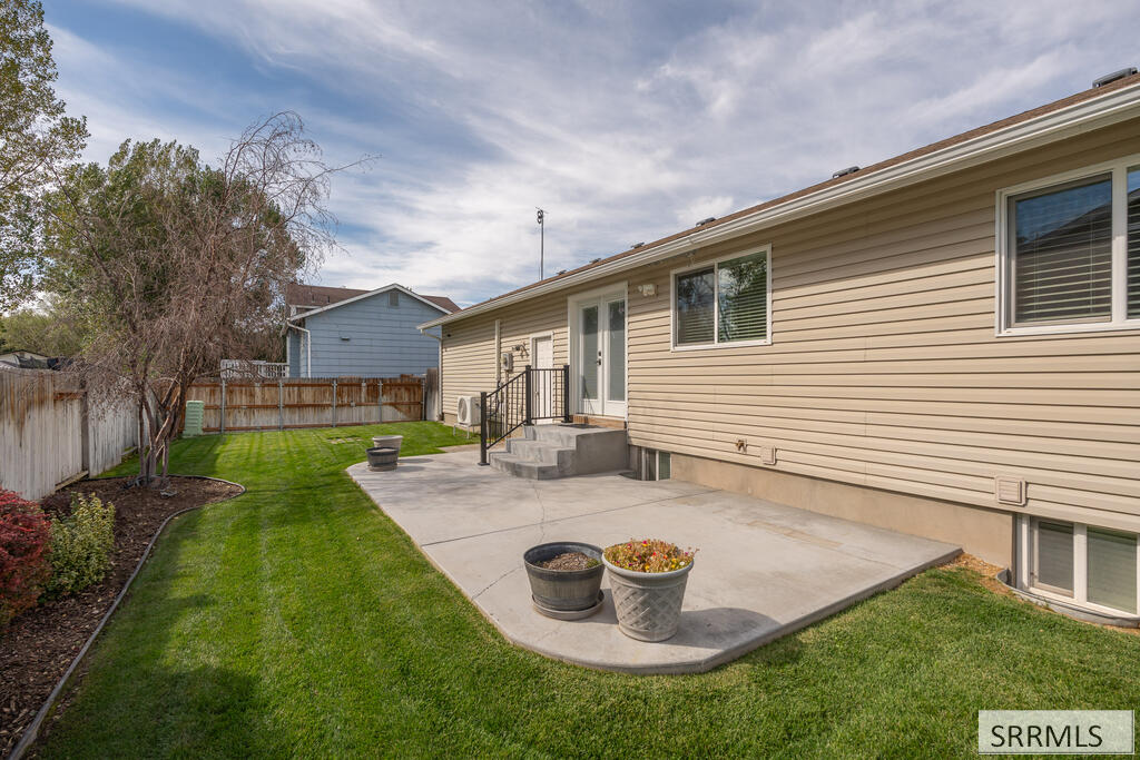 2305 Louise Lane Property Photo 41