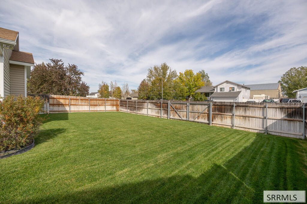 2305 Louise Lane Property Photo 43