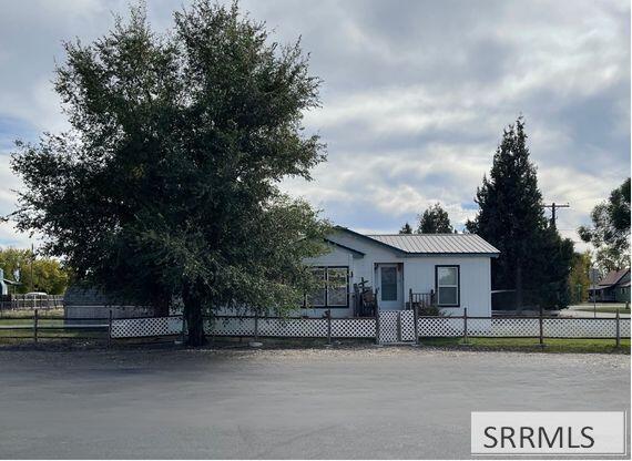 179 N 750 W Property Photo 1