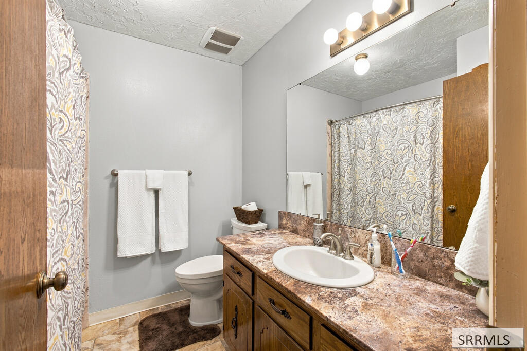 650 Brentwood Circle Property Photo 9