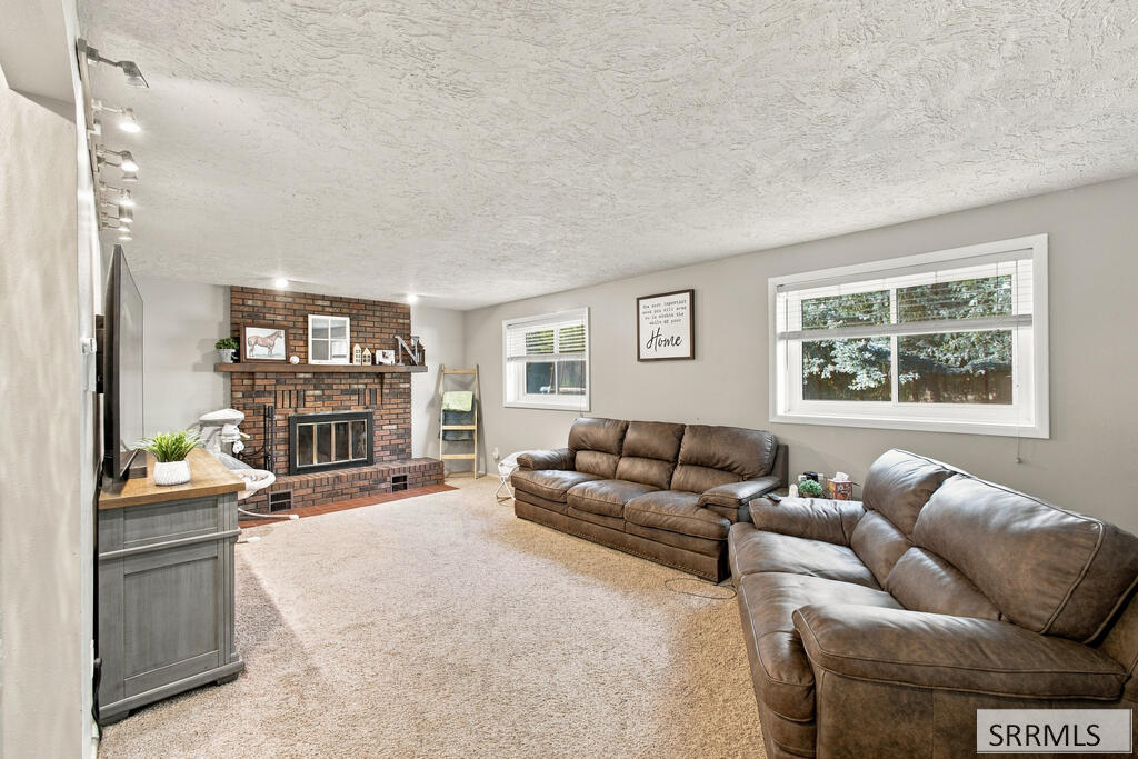 650 Brentwood Circle Property Photo 17