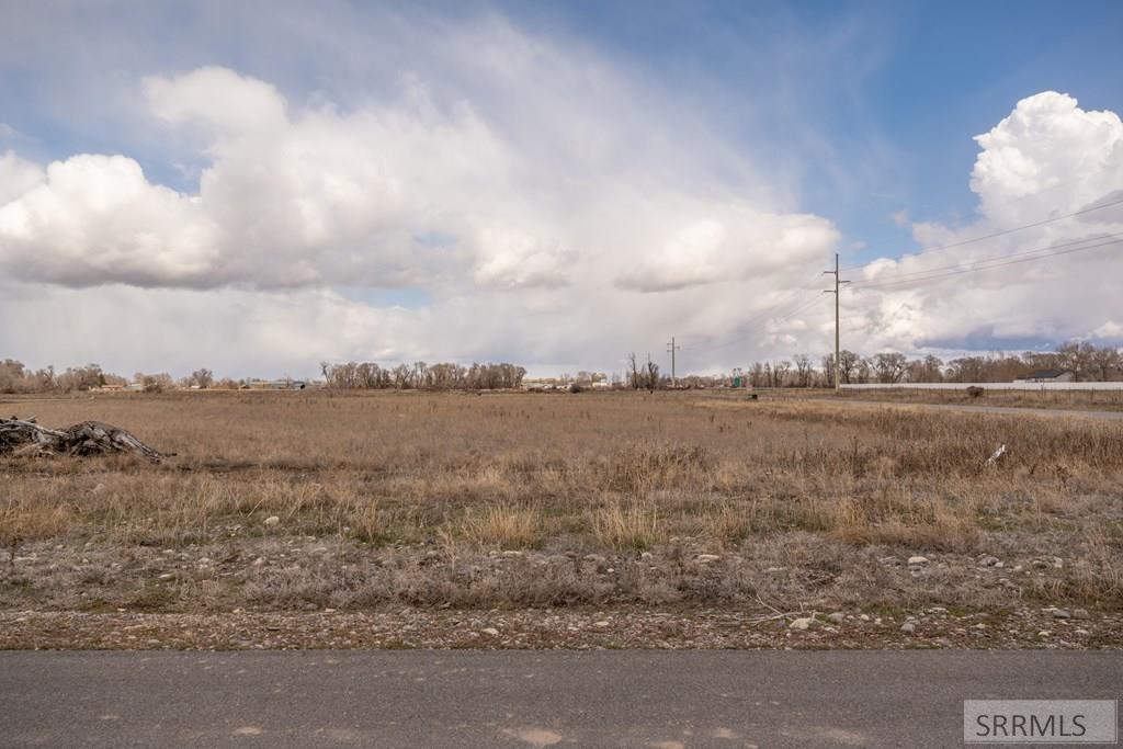 L8b8 537 N Property Photo 3