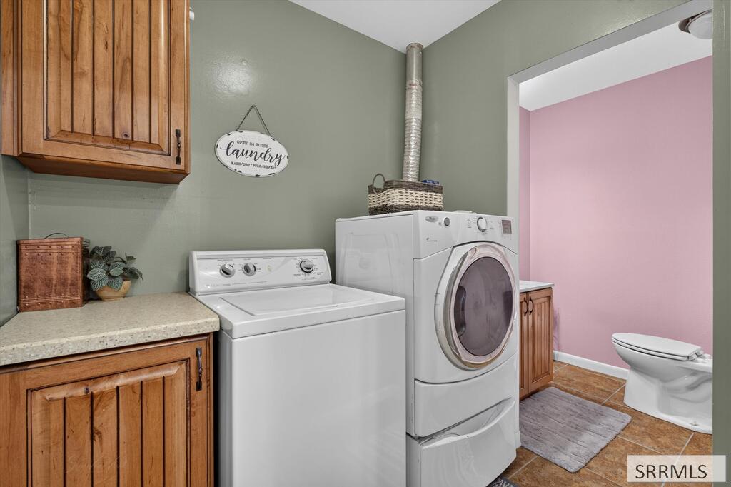 987 Taney Lane Property Photo 18