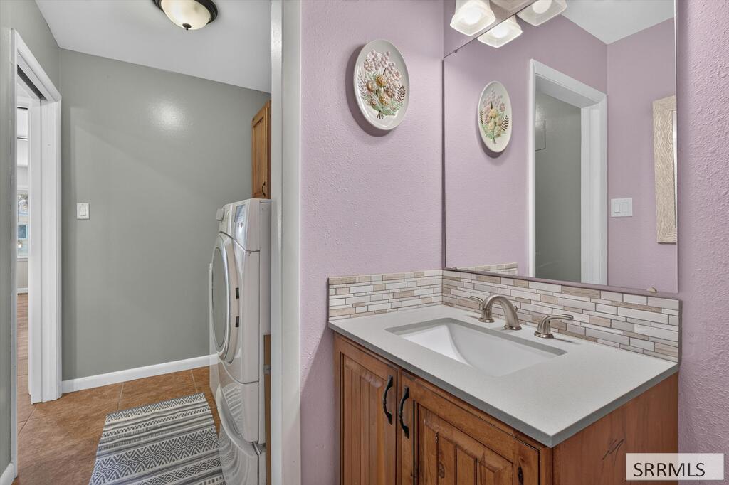 987 Taney Lane Property Photo 19