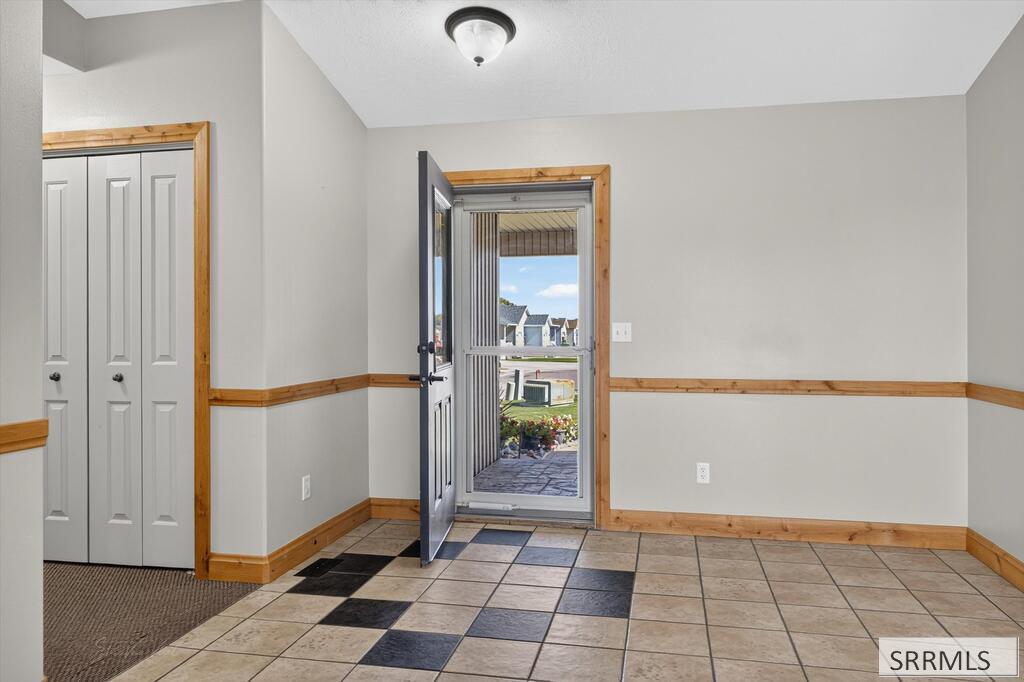 2189708 Property Photo 6