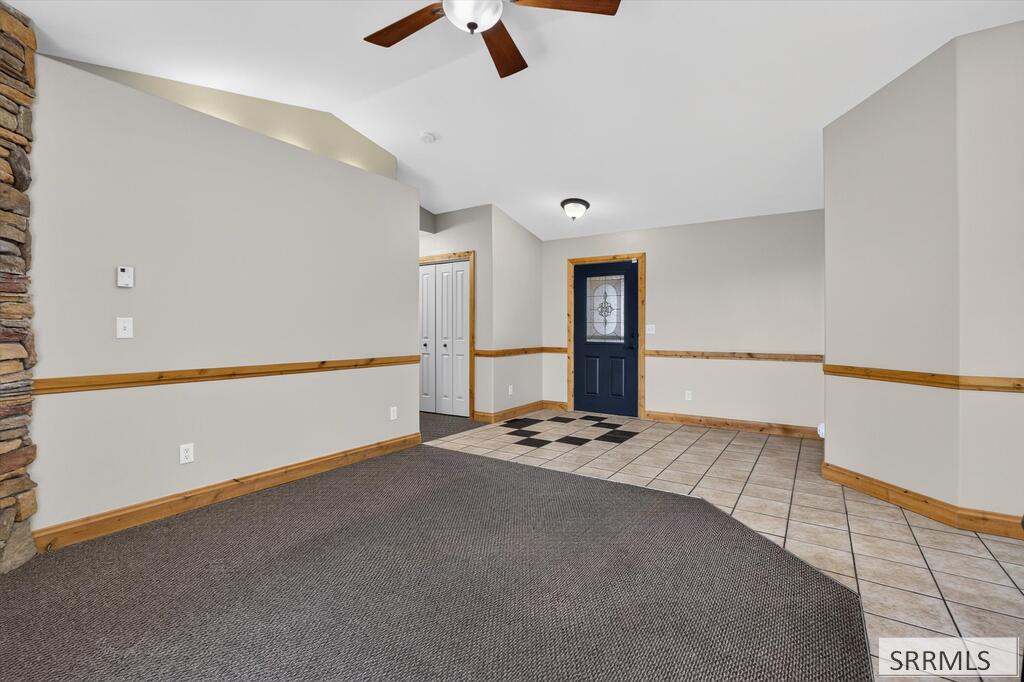 2189708 Property Photo 12