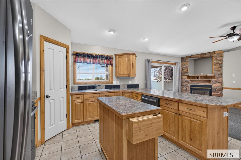 2189708 Property Photo 17