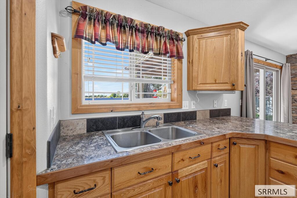 2189708 Property Photo 20