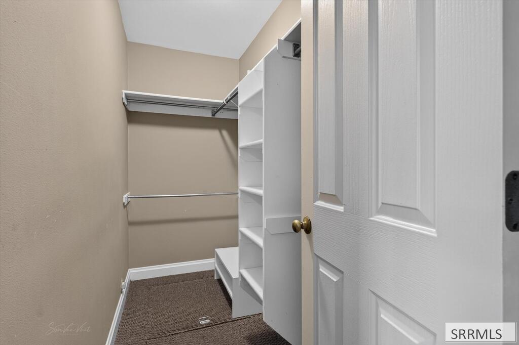2189708 Property Photo 30