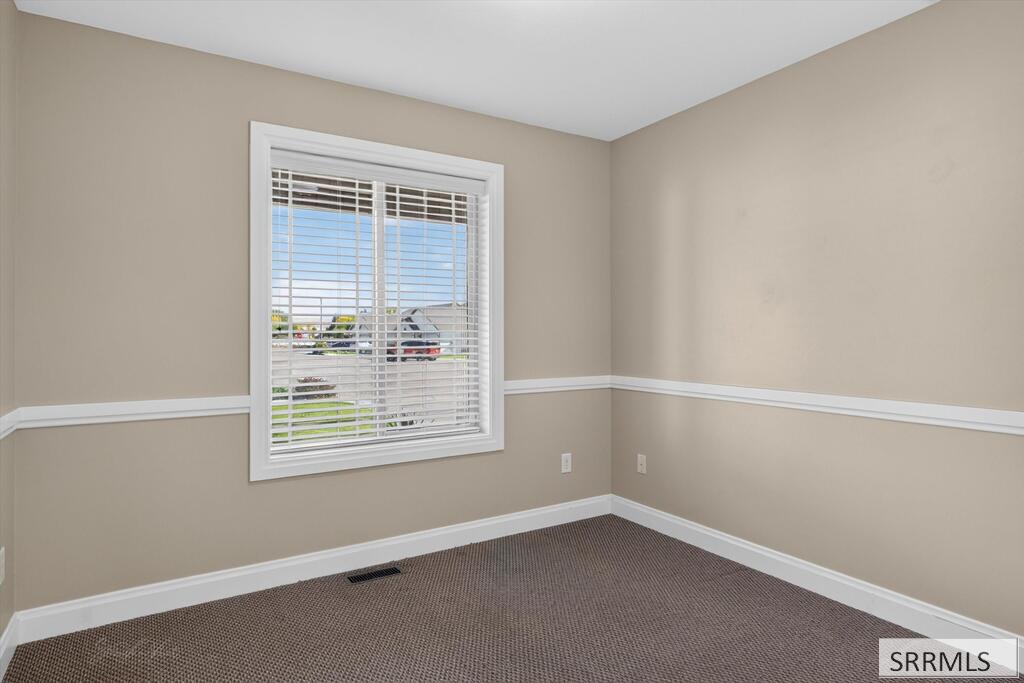 2189708 Property Photo 35