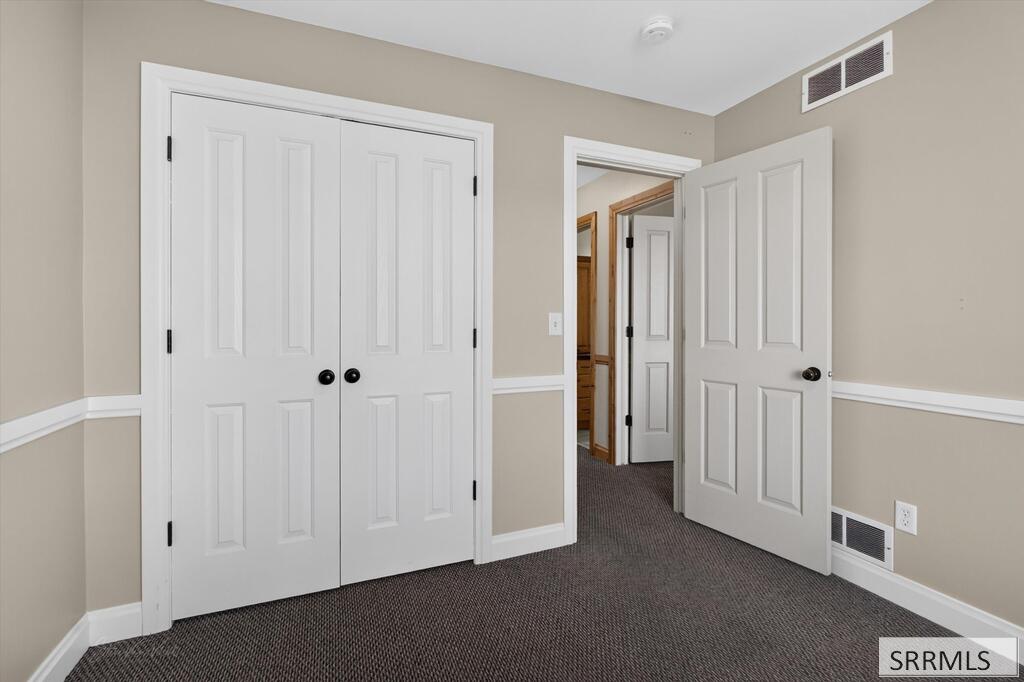 2189708 Property Photo 36