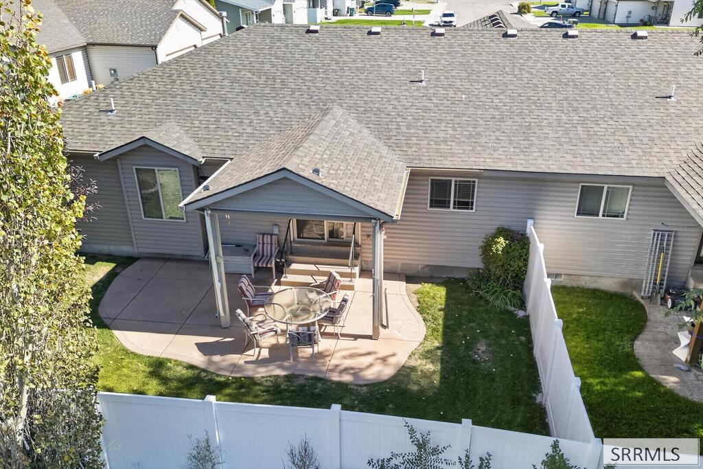 2189708 Property Photo 37
