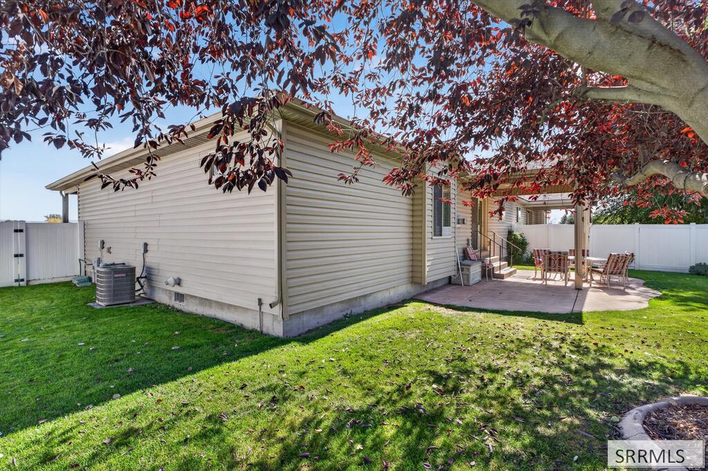 2189708 Property Photo 39