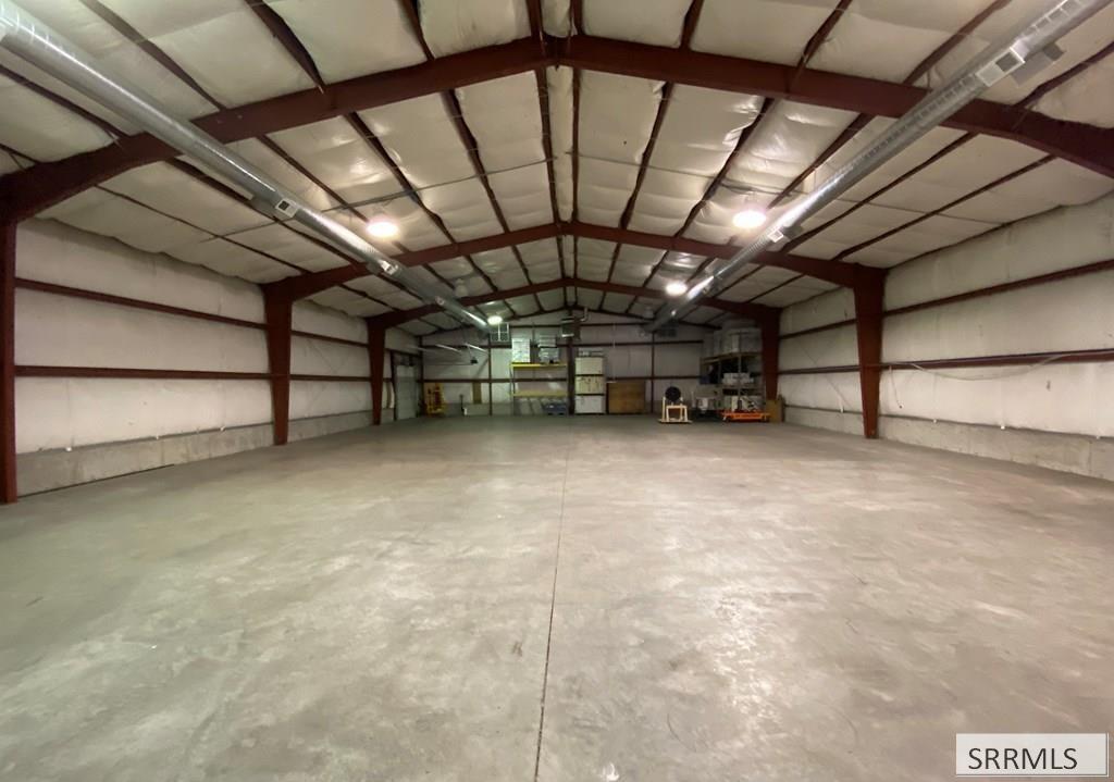 1463 Commerce Way Property Photo 2