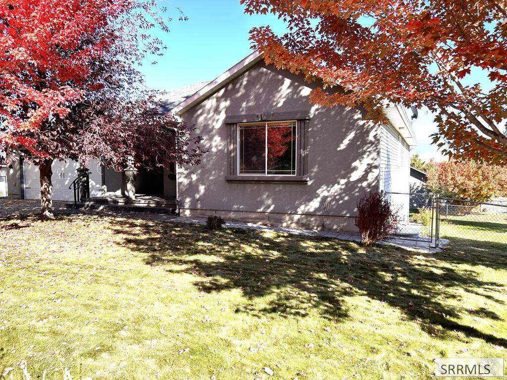 712 Monroe Street Property Photo 2