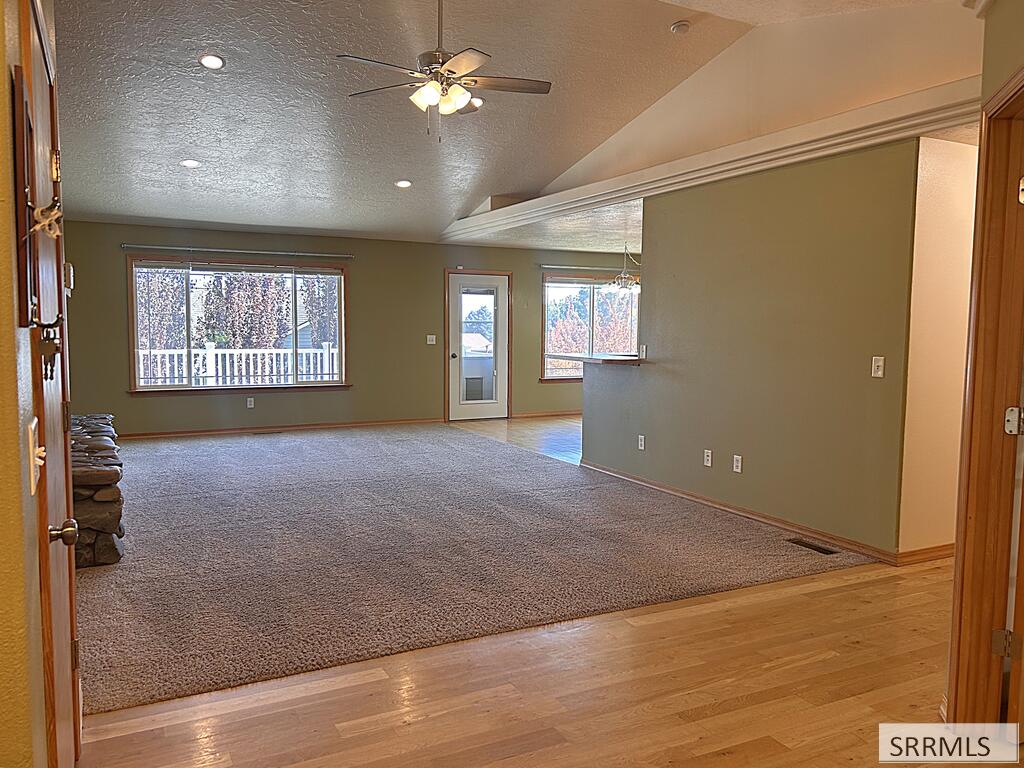 712 Monroe Street Property Photo 5