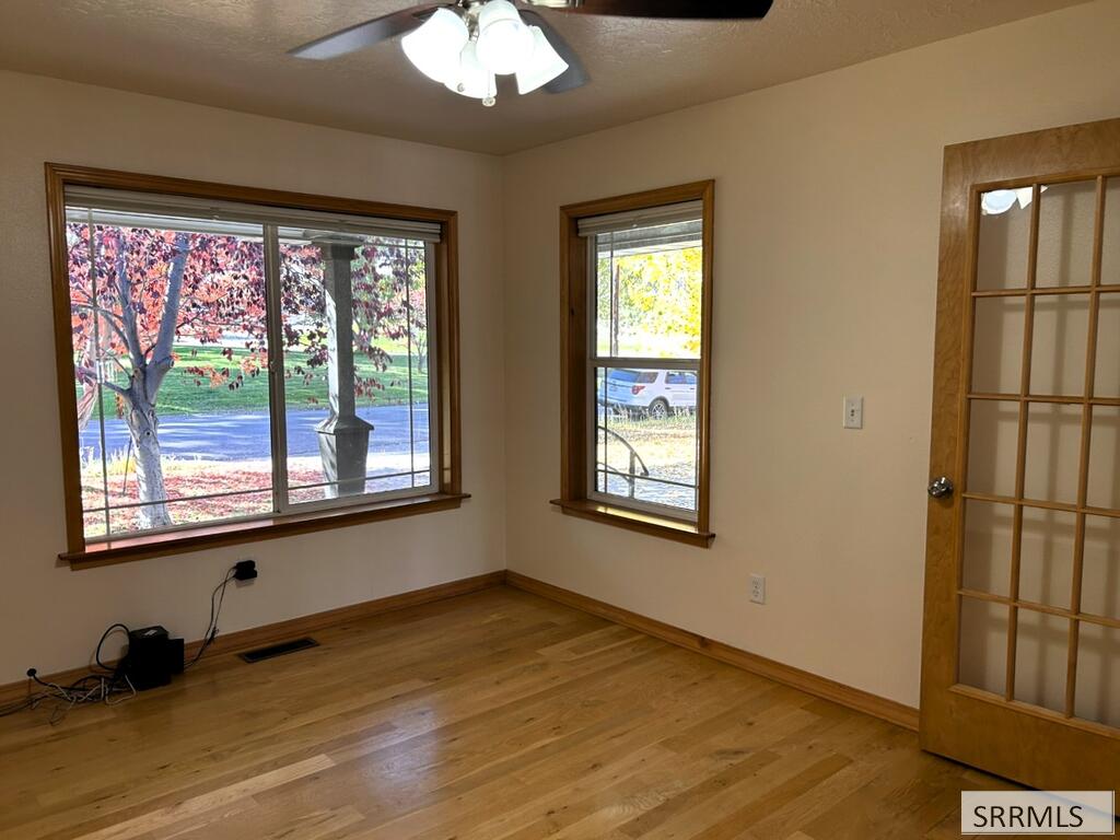712 Monroe Street Property Photo 35