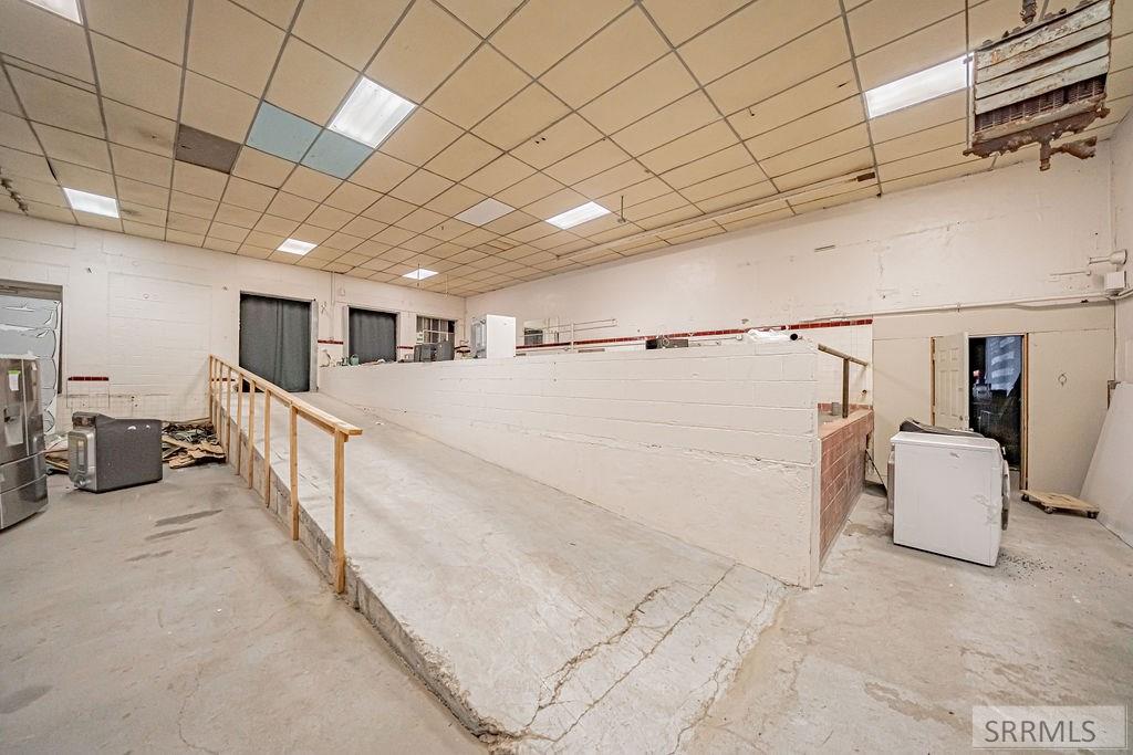 751 S Capital Avenue Property Photo 10