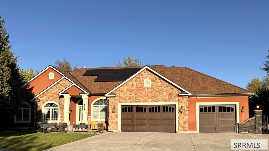 4945 Long Cove Drive Property Photo 1
